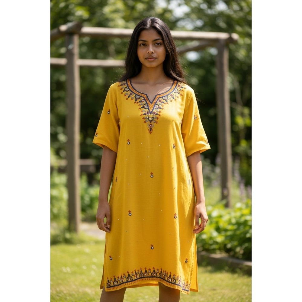 Indian Tunic‎ Embroidered Beaded Sequins Detail Neckline S/S Dress M/L silk